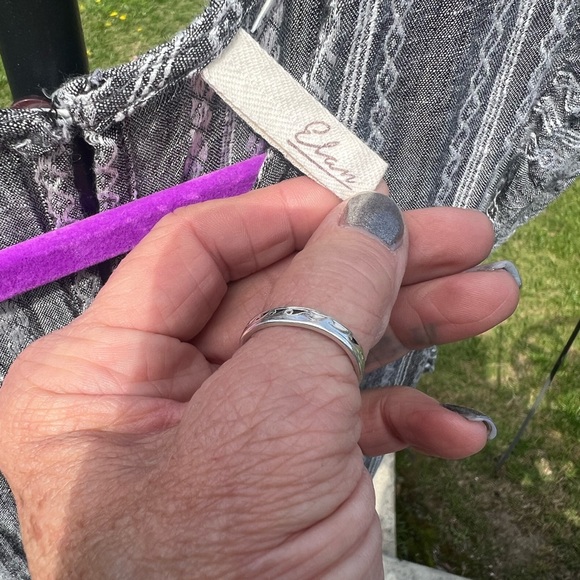 Sweeten up your day with this little diddy!  BLACK N WHITE DRESS BY ELAN, SIZE L - Picture 3 of 4